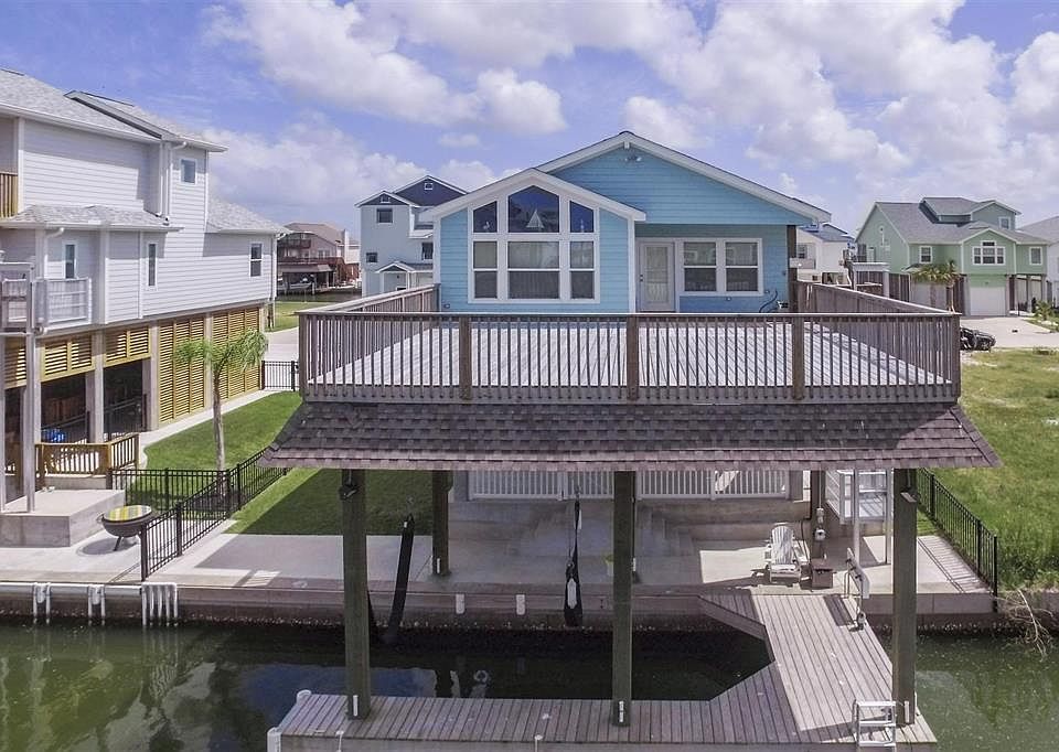 1st image of 422 Amanda Cir
