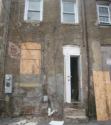 4th image of 613 N Bradford St