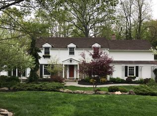31226 E Landerwood Rd, Pepper Pike, OH 44124