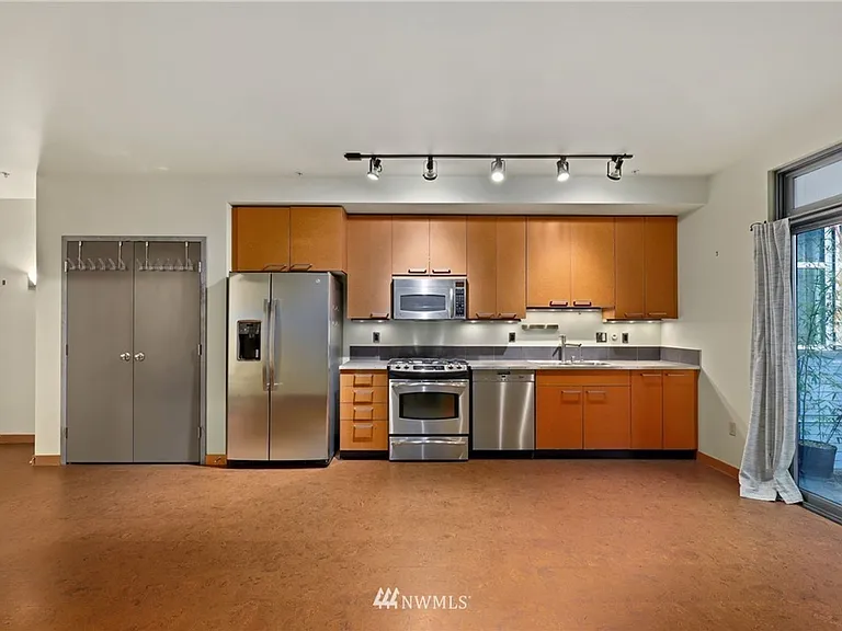 1414 12th Ave #304 — Photo 14