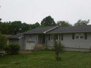 111 Oakwood Cir, Hermitage, MO 65668