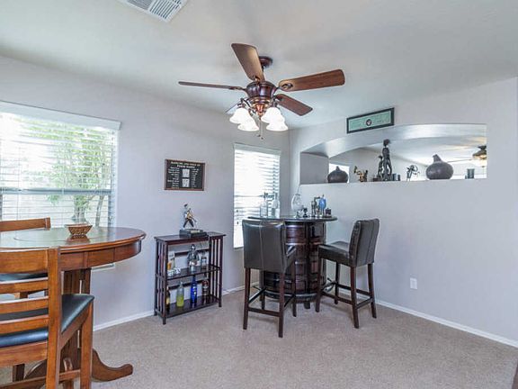 5th image of 44171 W McIntosh Cir