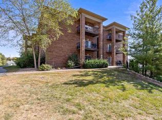2440 Cascade Ln, Iowa City, IA 52246