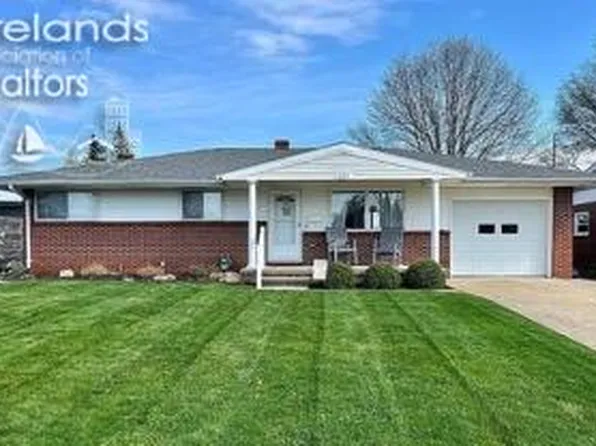 141 Sunset Dr, Bellevue, OH 44811