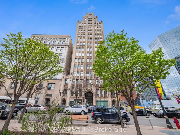 36 James St S #805, Hamilton, ON L8P 4W4