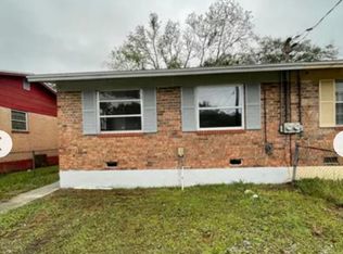 7132 Ken Knight Dr W, Jacksonville, FL 32209