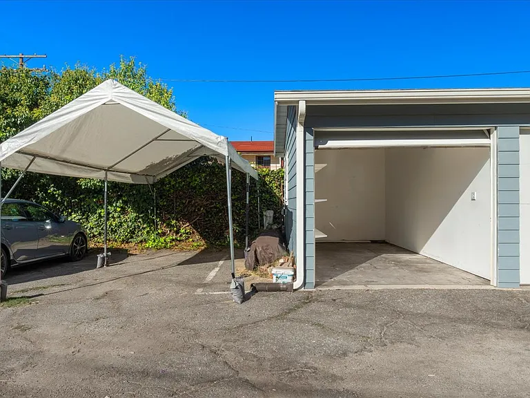 436 Riverdale Dr — Photo 18