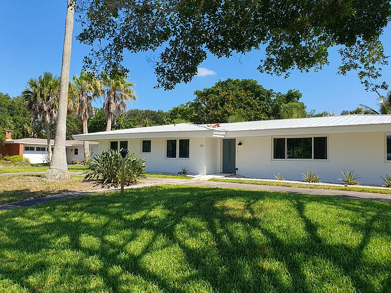 Ormond Dr — Photo 1