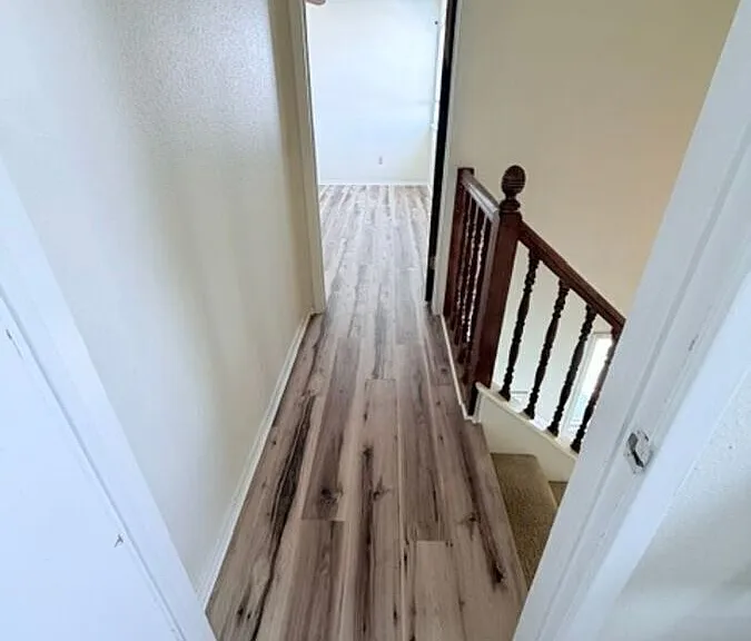 1202 Royal Crest Dr — Photo 30