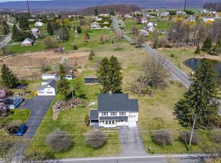 665 Point Phillips Rd, Bath, PA 18014