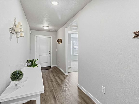 5th image of 15789 N Limestone Way