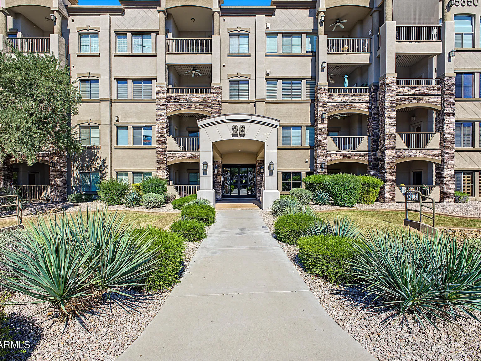 2 bed, 2.0 bath, 1392 sqft, $2,500 — Photo 1