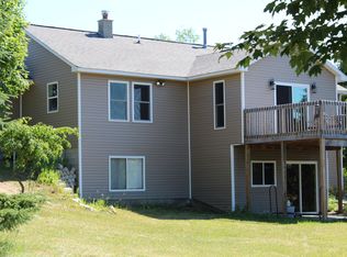 8715 N 7th Rd, Mesick, MI 49668