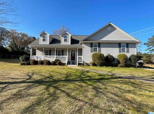 217 Peggy Dr, Roanoke, AL 36274