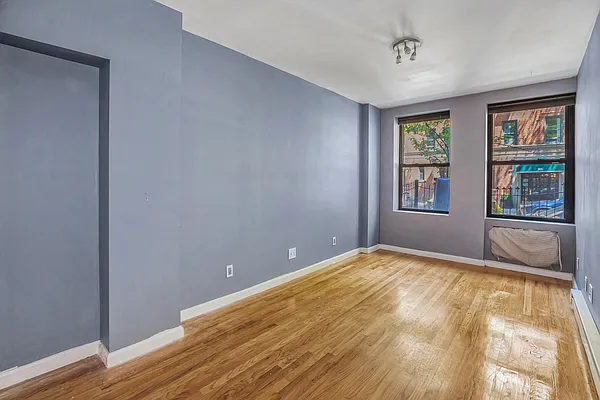 Rented by Compass | media 19