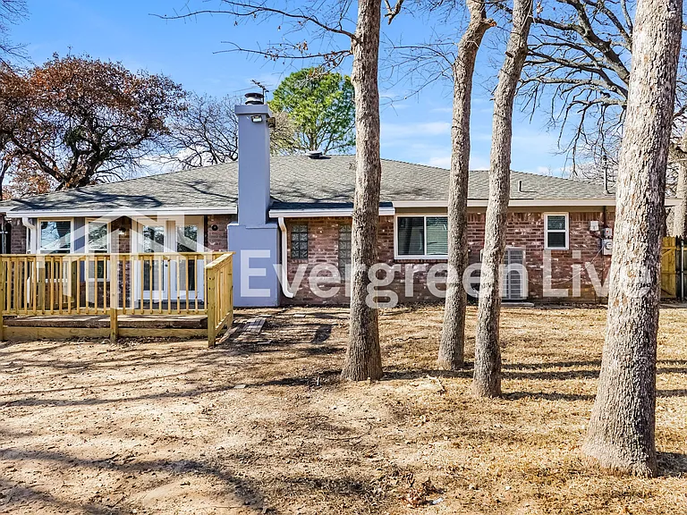 5705 Cedar Ridge Dr — Photo 19