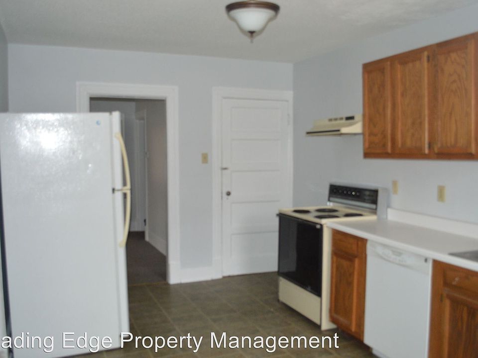 2nd image of 27 Springside Ave