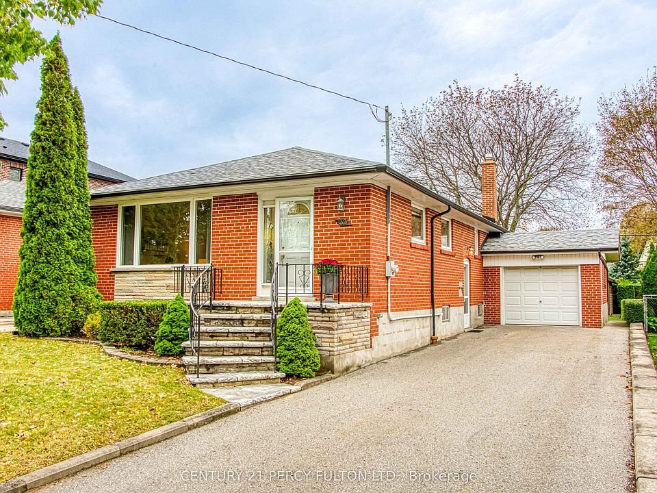 1st image of 32 Bromton Dr