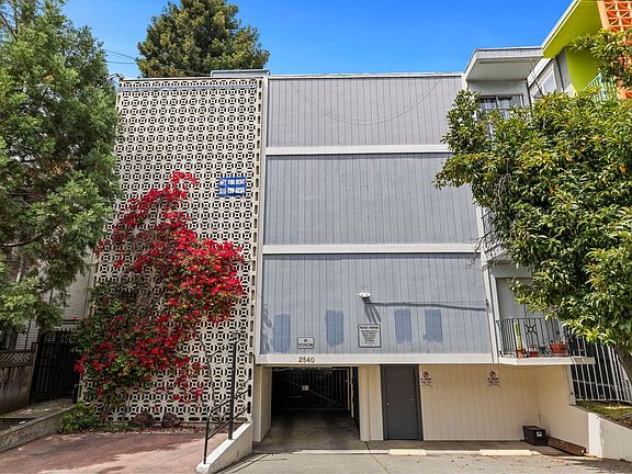 2nd image of 2540 Benvenue Ave #207