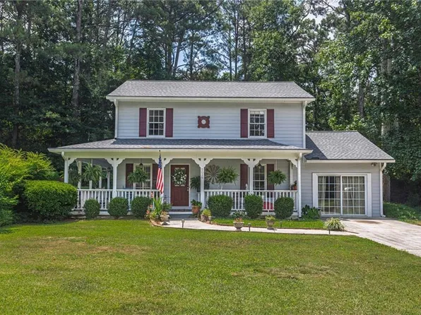 5019 Grove Trl, Loganville, GA 30052
