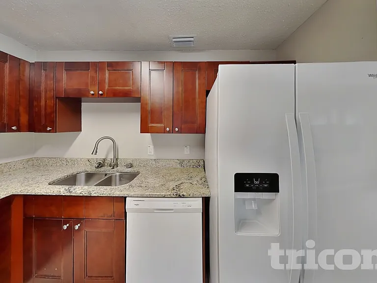 7503 Leon Ave — Photo 5