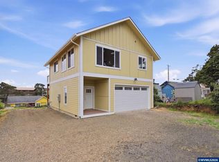 430 NW 5th St, Newport, OR 97365