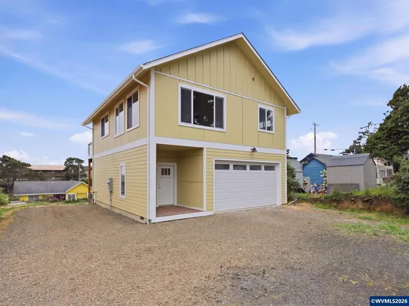 430 NW 5th St, Newport, OR 97365