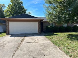 1918 Whiteoak Dr, Garland, TX 75040