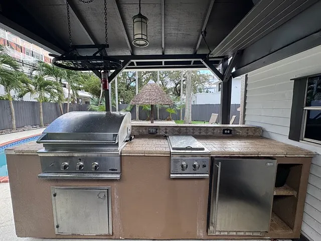 801 NW 14th Ct — Photo 12