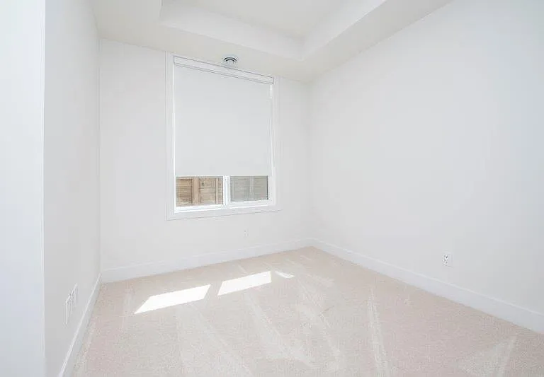 10060 46th St NE #401 — Photo 7