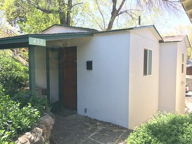430 S Montezuma St — Photo 1