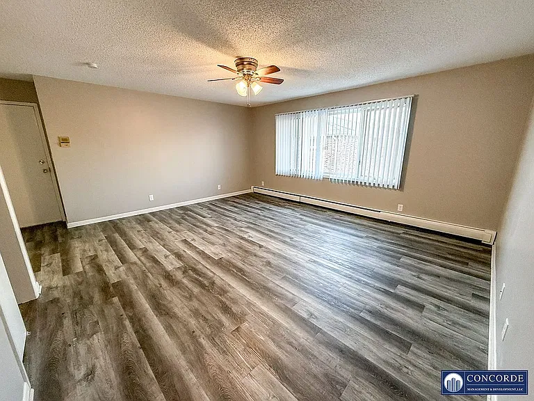 1133 G Street — Photo 19