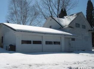 501 E 3rd St S, Ladysmith, WI 54848