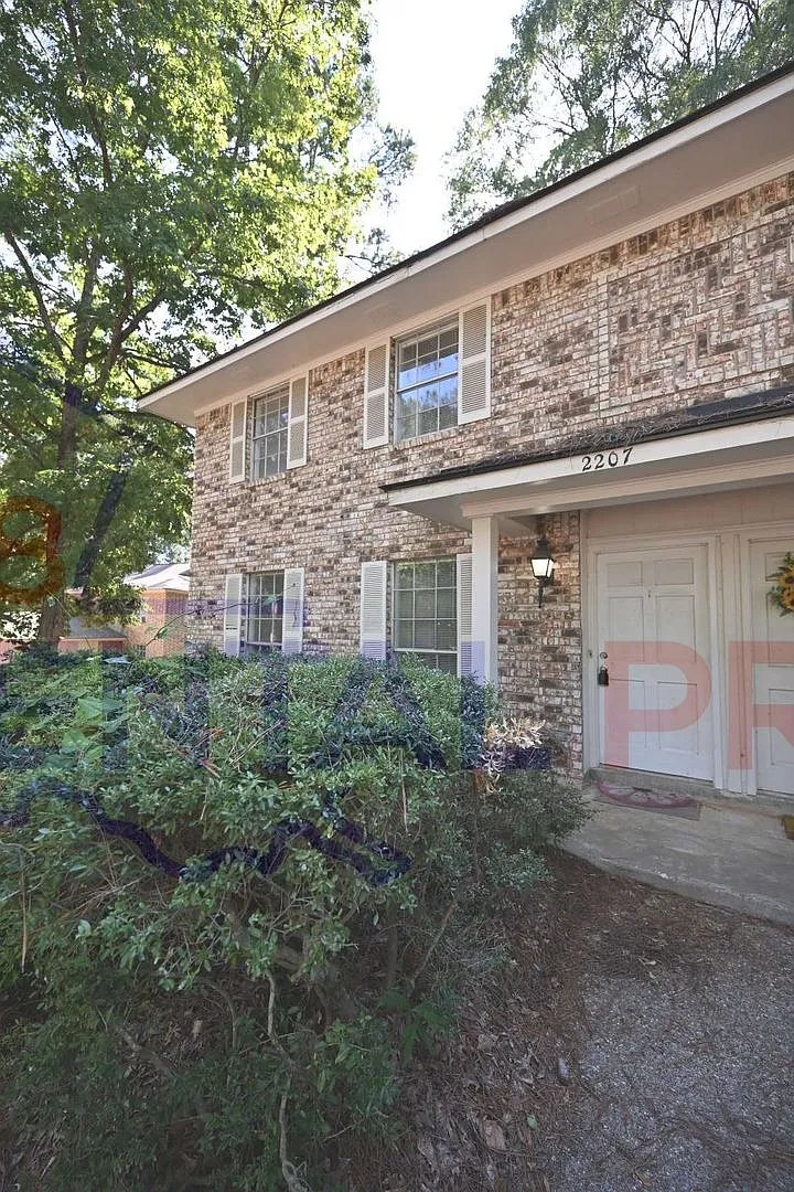 3 Bed, 2.5 Bath Duplex in Ruston! — Photo 3