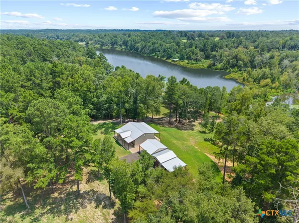 1386 Private Road 1313, Centerville, TX 75833