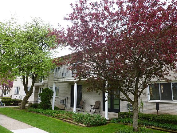 Outside of unit courtyard side.