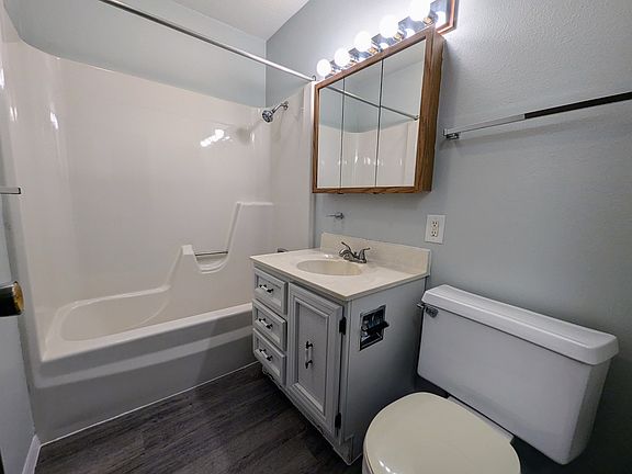 4th image of 310 N 11th St #2