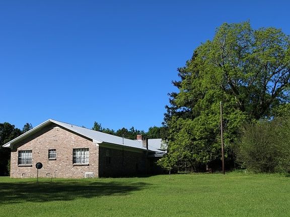 3rd image of 6742 Highway 42