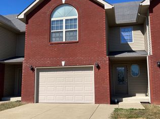 141 Twin Lakes Dr, Vine Grove, KY 40175