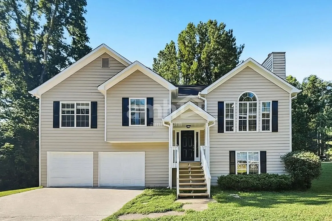 3 bed, 2.5 bath, 1942 sqft, $2,355 — Photo 1