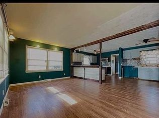 331 E Reaves Ave, Dillon, SC 29536