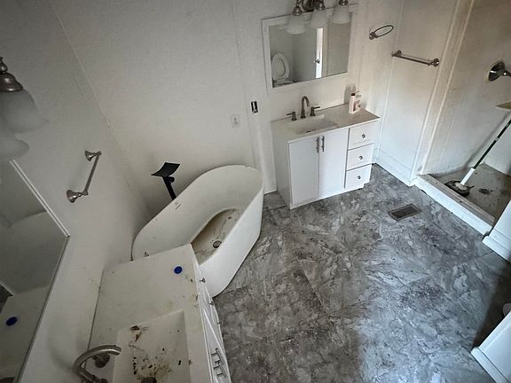 5th image of 4440 Coleman Rd