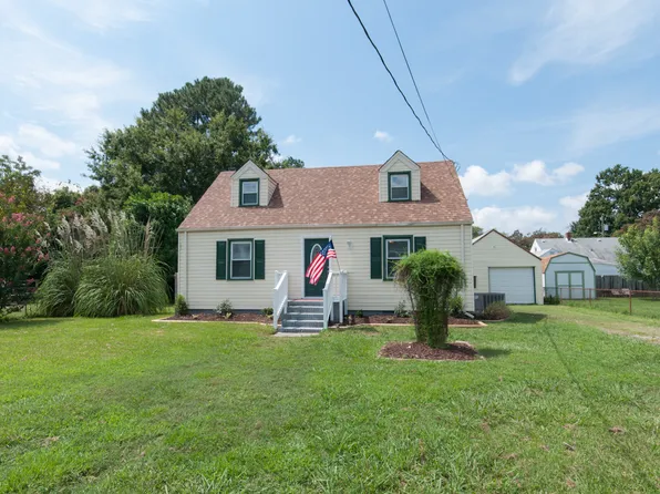 9 Maurice Ave, Portsmouth, VA 23701
