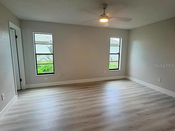 5th image of 11189 Linden Dr