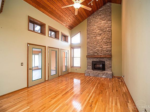 3rd image of 1003 Birney Ln