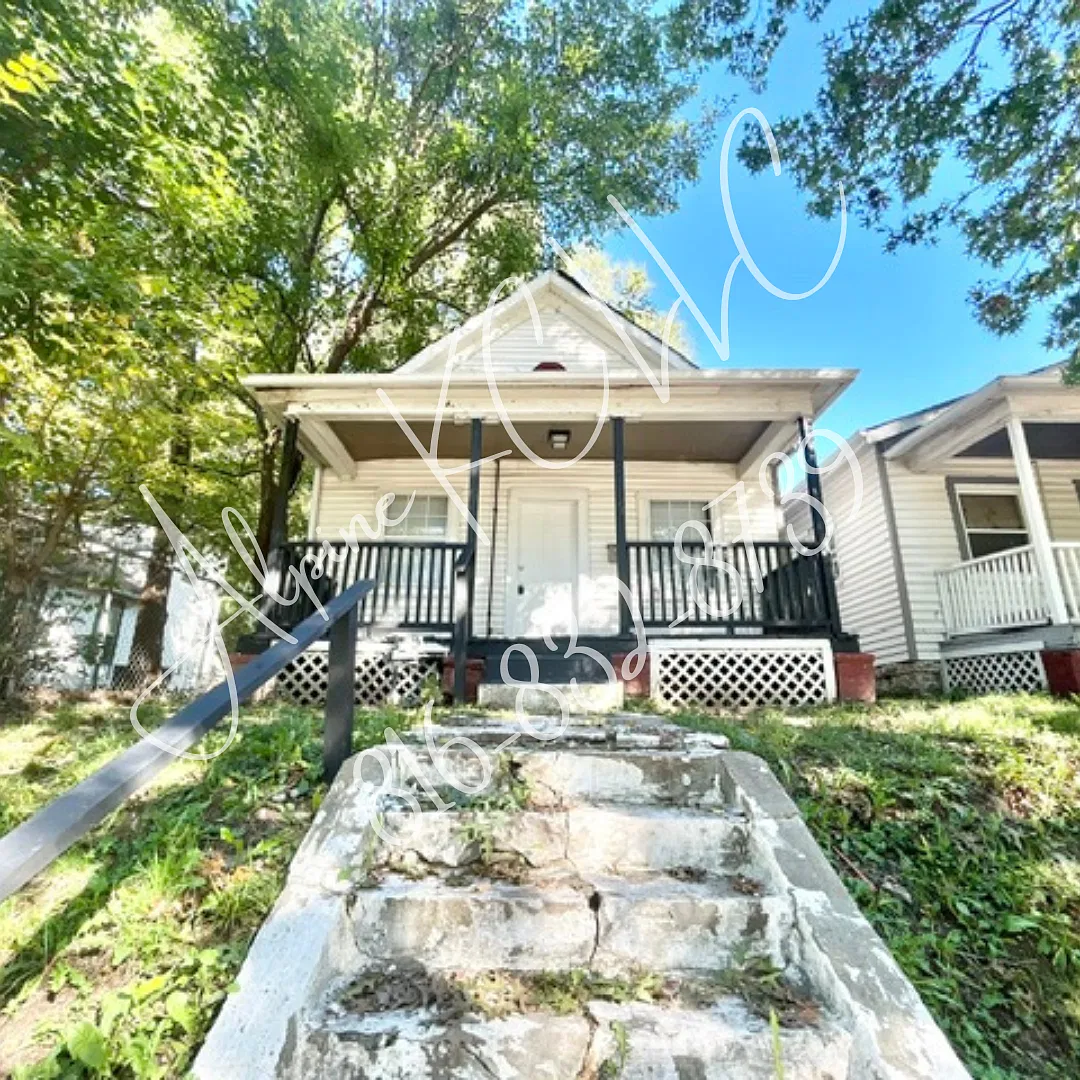 2 bed, 750 sqft, $895 — Photo 1