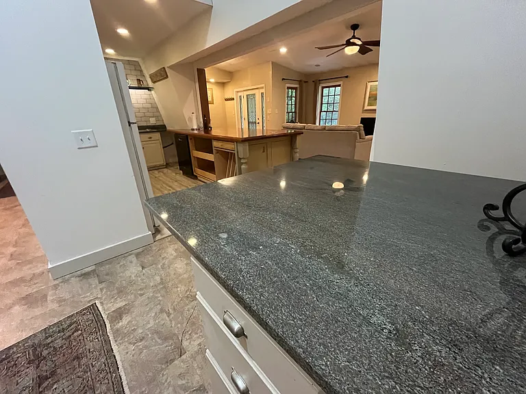 135 Fordham Ln #A — Photo 12