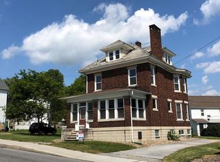 805 Rowena Dr, Ebensburg, PA 15931