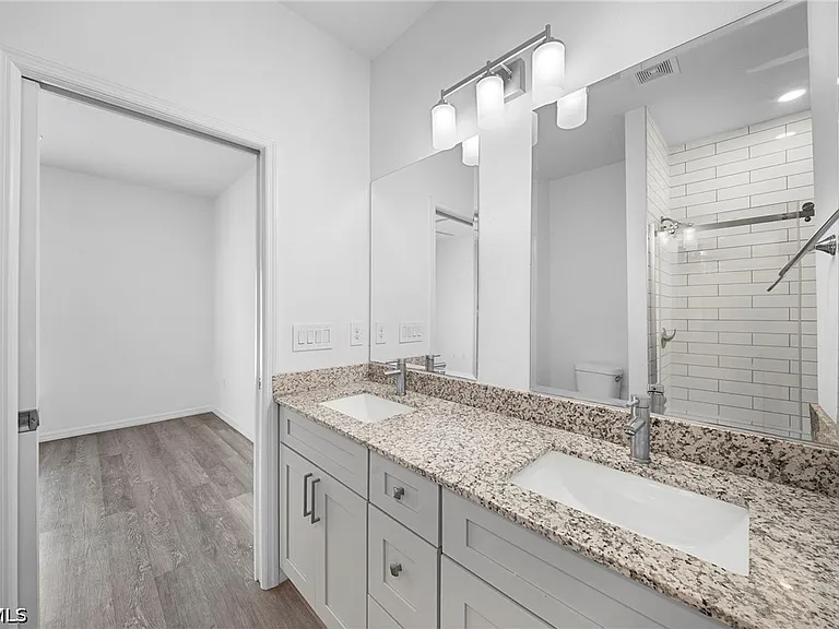 4716 29th St SW — Photo 22