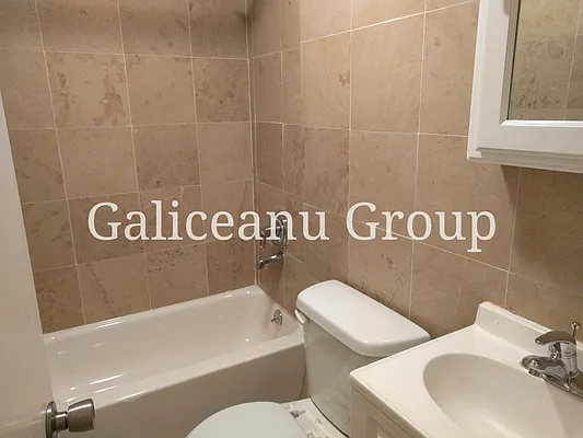 Rented by Lexington Real Estate Group | media 1